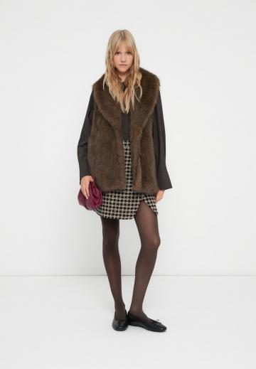 Пуховой жилет