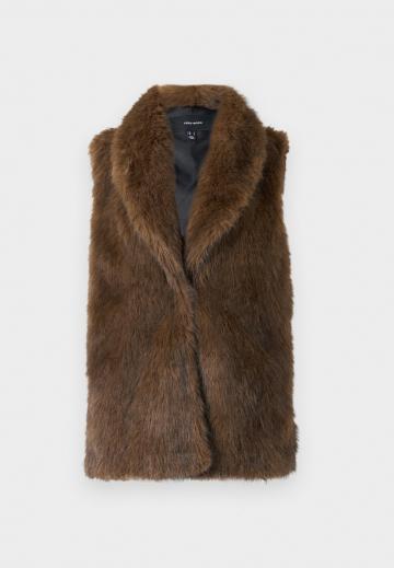 Пуховой жилет