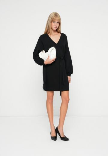 Короткое платье