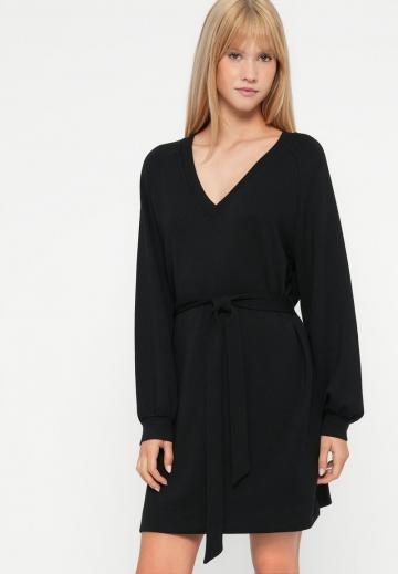 Короткое платье