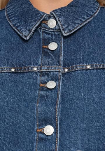 Джинсовая куртка