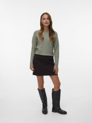 Пуловер в полоску