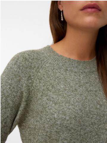 Пуловер в полоску