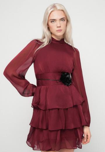 Коктейльное платье