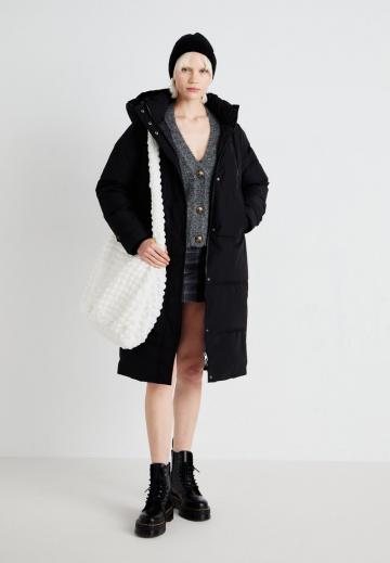 Пуховое пальто