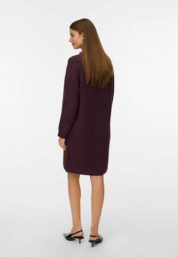 Вязаное платье