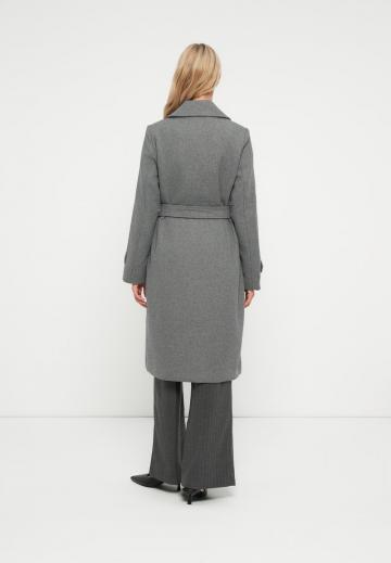 Шерстяное пальто