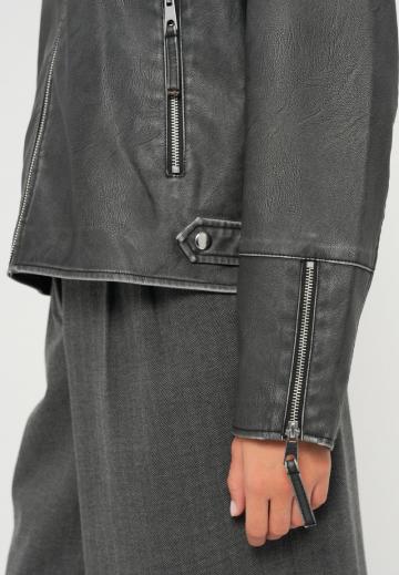 Кожаная куртка