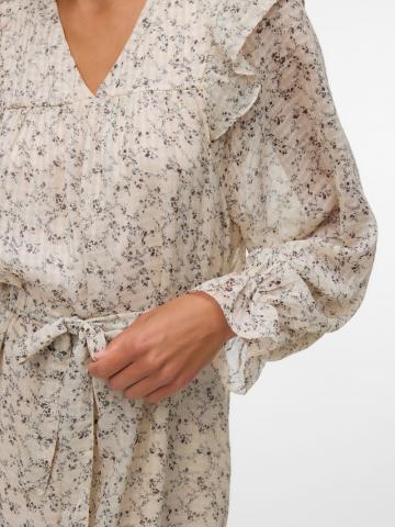 Короткое платье