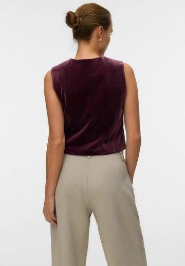 Джинсовая жилетка