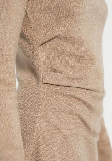 Вязаное платье