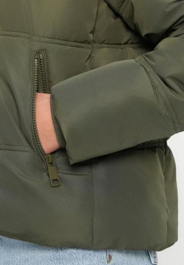 Зимняя куртка