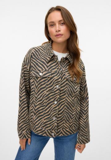 Джинсовая куртка