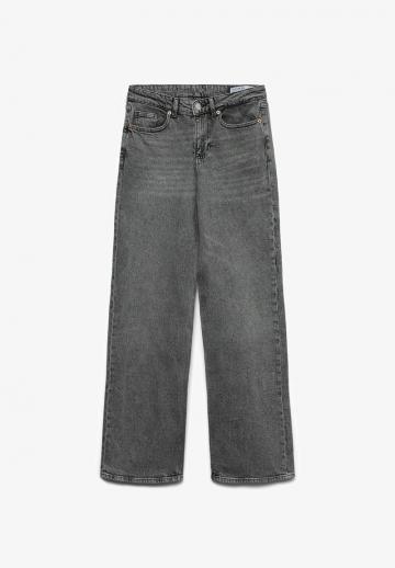 Свободные джинсы