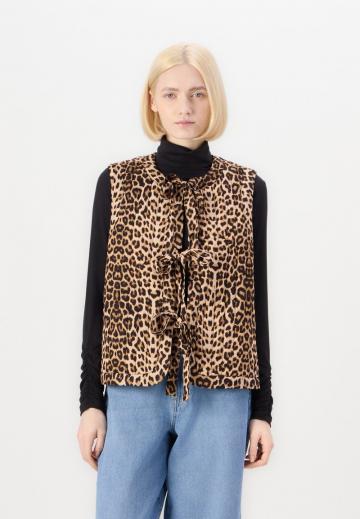 Джинсовая жилетка