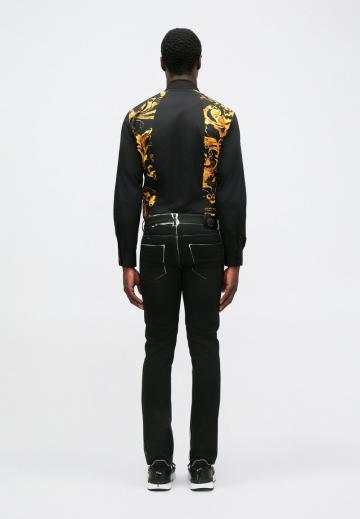 Узкие джинсы