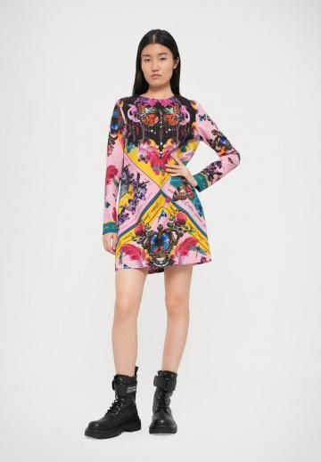 Короткое платье