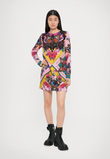 Короткое платье