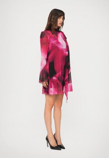 Короткое платье