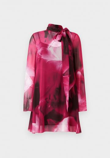 Короткое платье