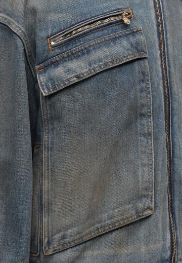 Джинсовая куртка