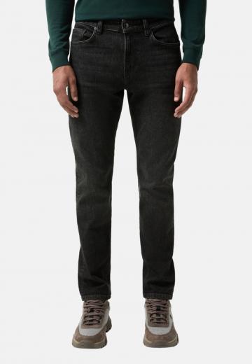 Узкие джинсы