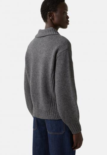 Пуловер с воротником поло