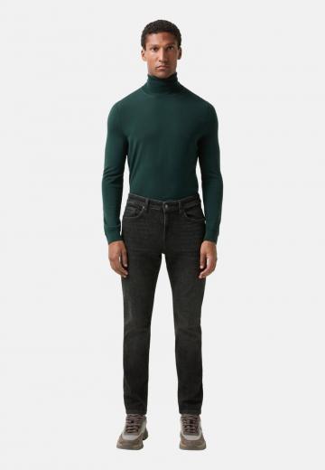 Узкие джинсы