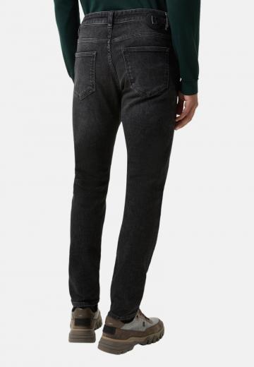 Узкие джинсы