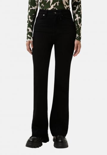 Клешеные джинсы