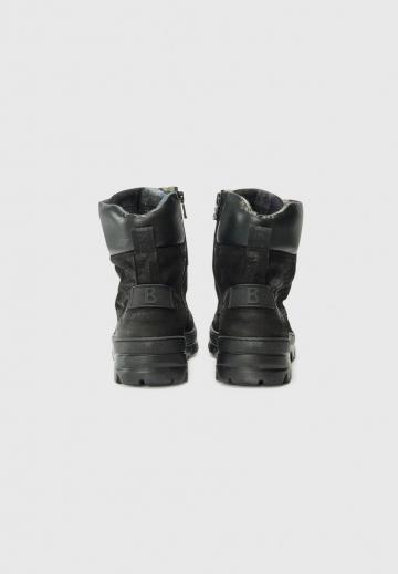 Ботинки на шнуровке