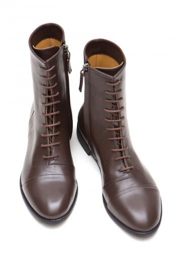 Ботинки на шнуровке