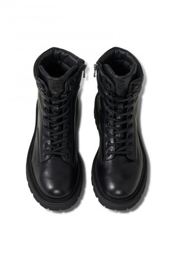 Ботинки на шнуровке