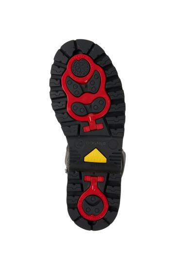 Зимние ботинки