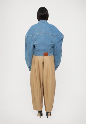 Джинсовая куртка