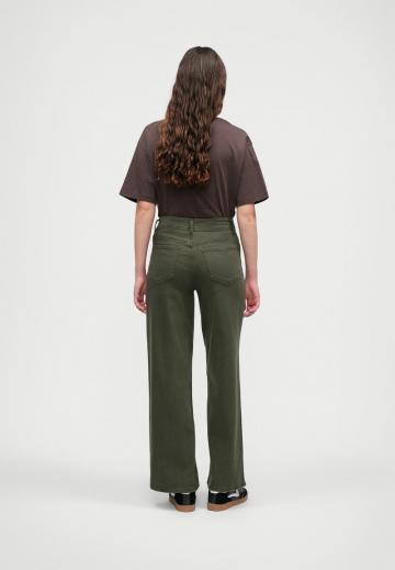 Клешеные джинсы