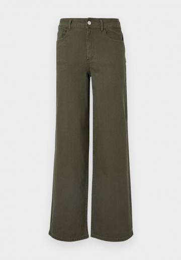 Клешеные джинсы