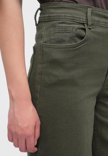 Клешеные джинсы