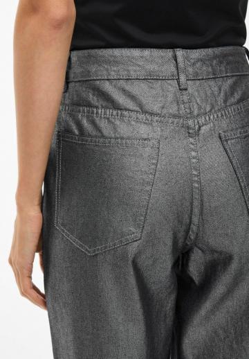 Прямые джинсы