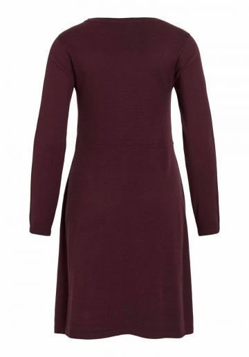 Вязаное платье