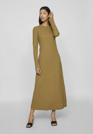 Вязаное платье