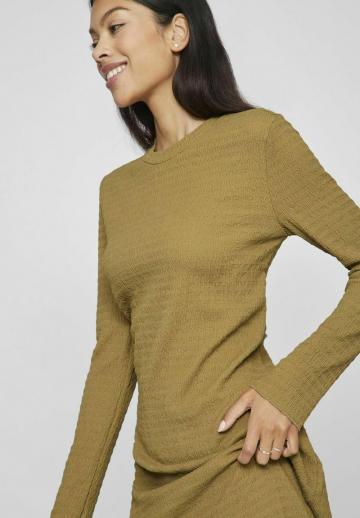 Вязаное платье