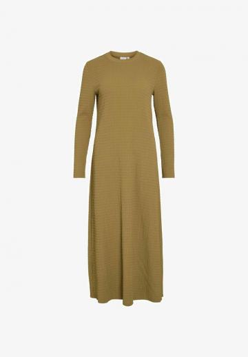 Вязаное платье