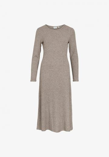 Вязаное платье