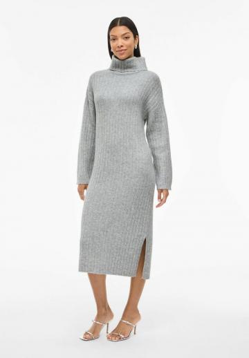 Вязаное платье