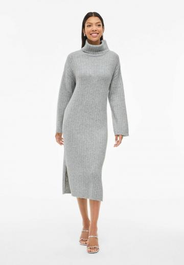 Вязаное платье