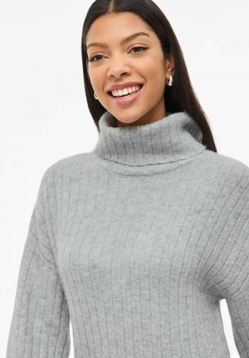 Вязаное платье