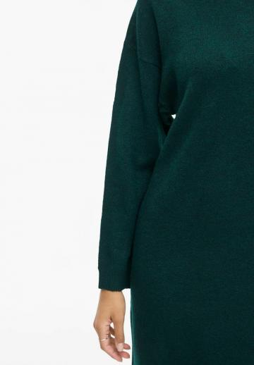 Вязаное платье