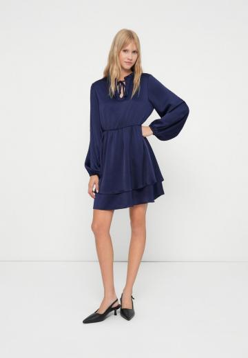 Короткое платье