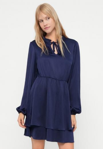 Короткое платье